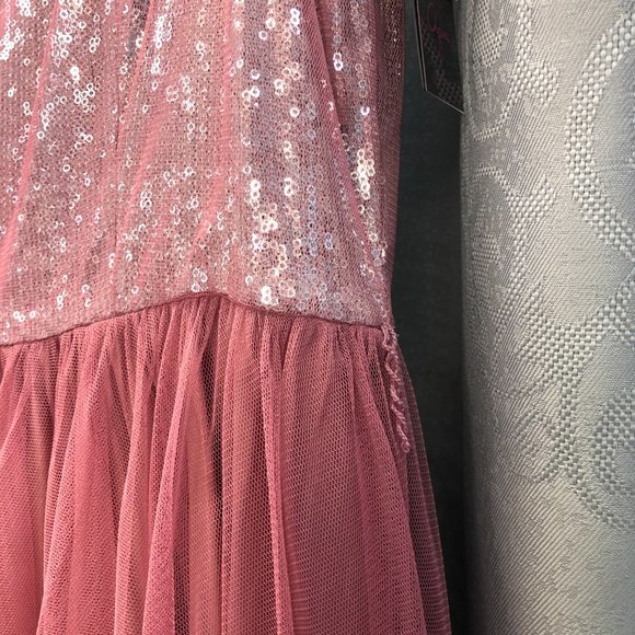 Super Cute Short Junior Prom  Bridesmaid Dress, Size 12 Dusty Rose Pink Rg$499 - Picture 5 of 10